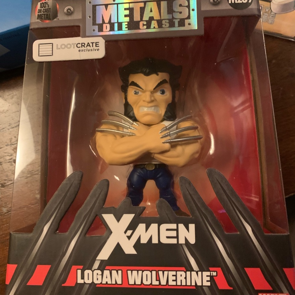Lootcrate Exclusive Wolverine Metal die cast figure NEW